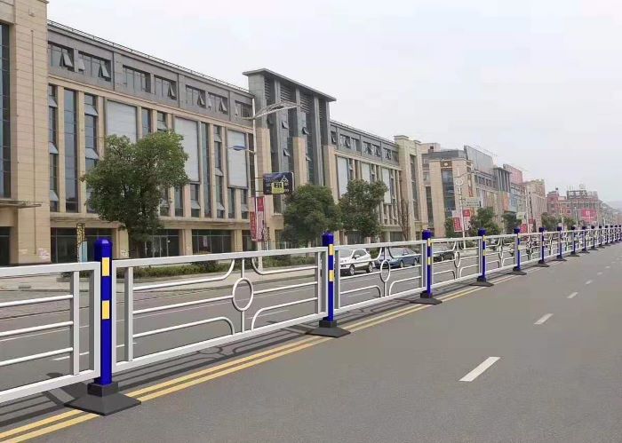 廣東護(hù)欄,東莞護(hù)欄,圍墻護(hù)欄,陽臺(tái)護(hù)欄,安全防護(hù)欄