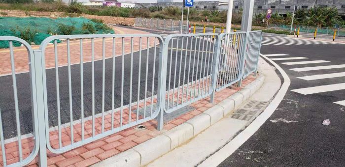 道路護(hù)欄