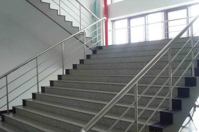 廣東護(hù)欄,東莞護(hù)欄,圍墻護(hù)欄,陽臺護(hù)欄,安全防護(hù)欄